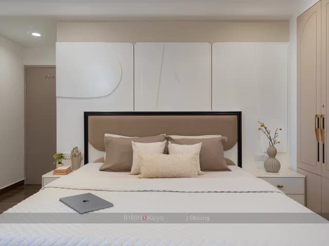 Master Bedroom with Sculpted Wall and Study Nook