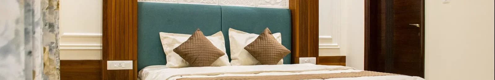 Interior Designer Banner